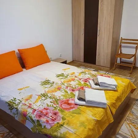 Apartment Апартамент Олмо Комфорт